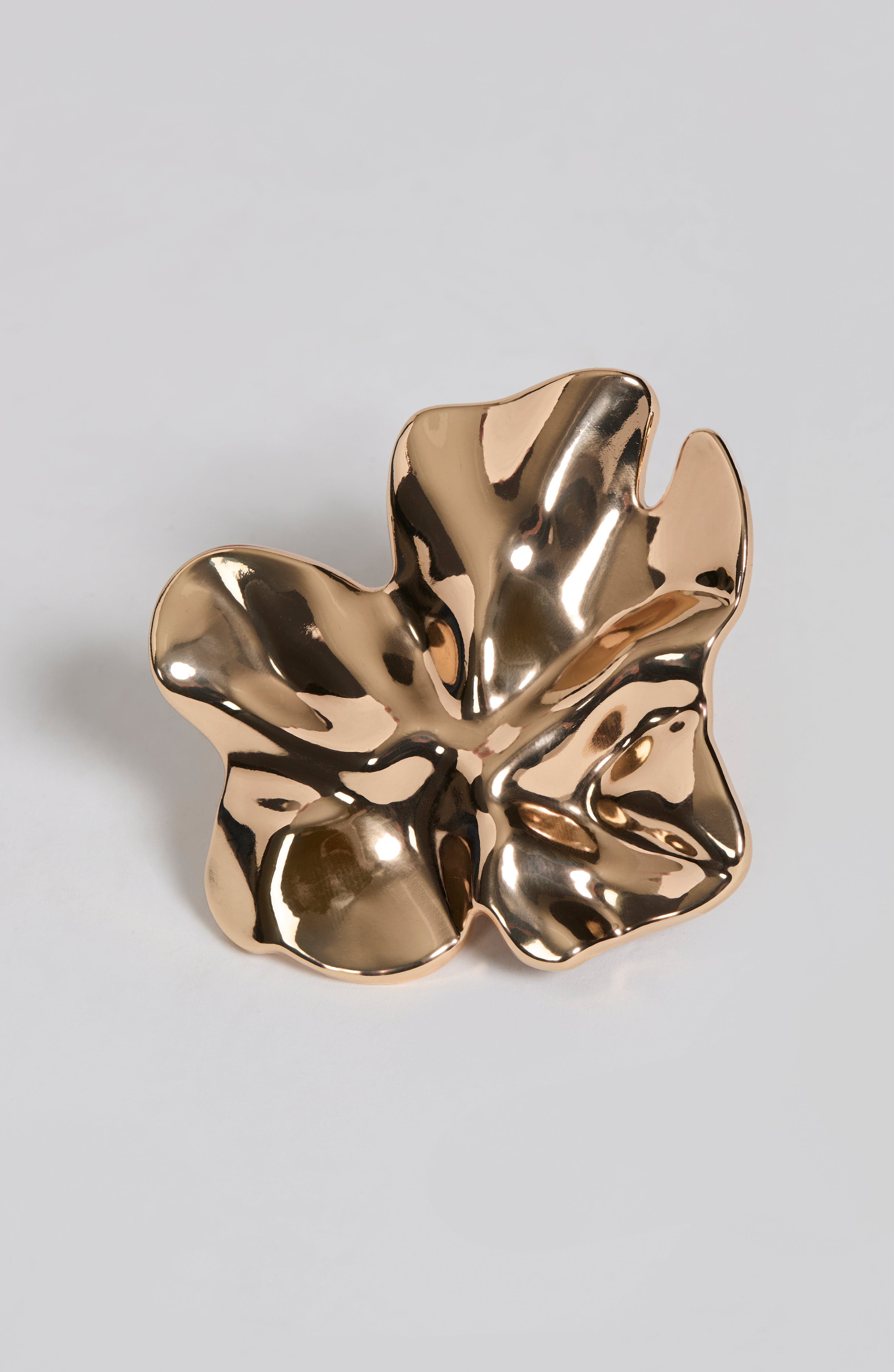 reya-brooch-gold-accessories-
