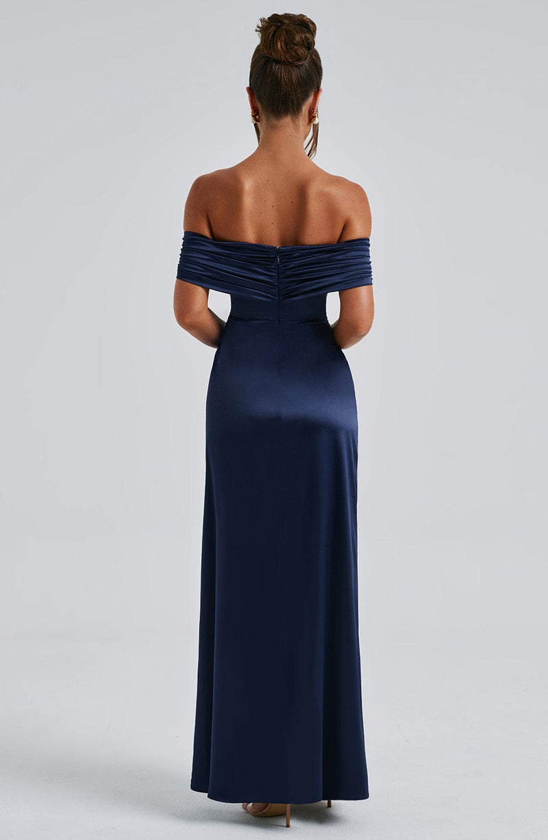 black knit gwendolyn maxi dress Tuckernuck | Dresses | Black Knit Gwendolyn Maxi Dress Size Small