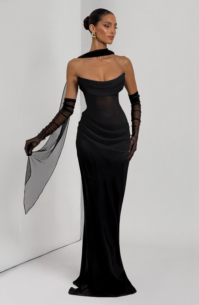 Babyboo Liora Maxi Dress in Black Size XL
