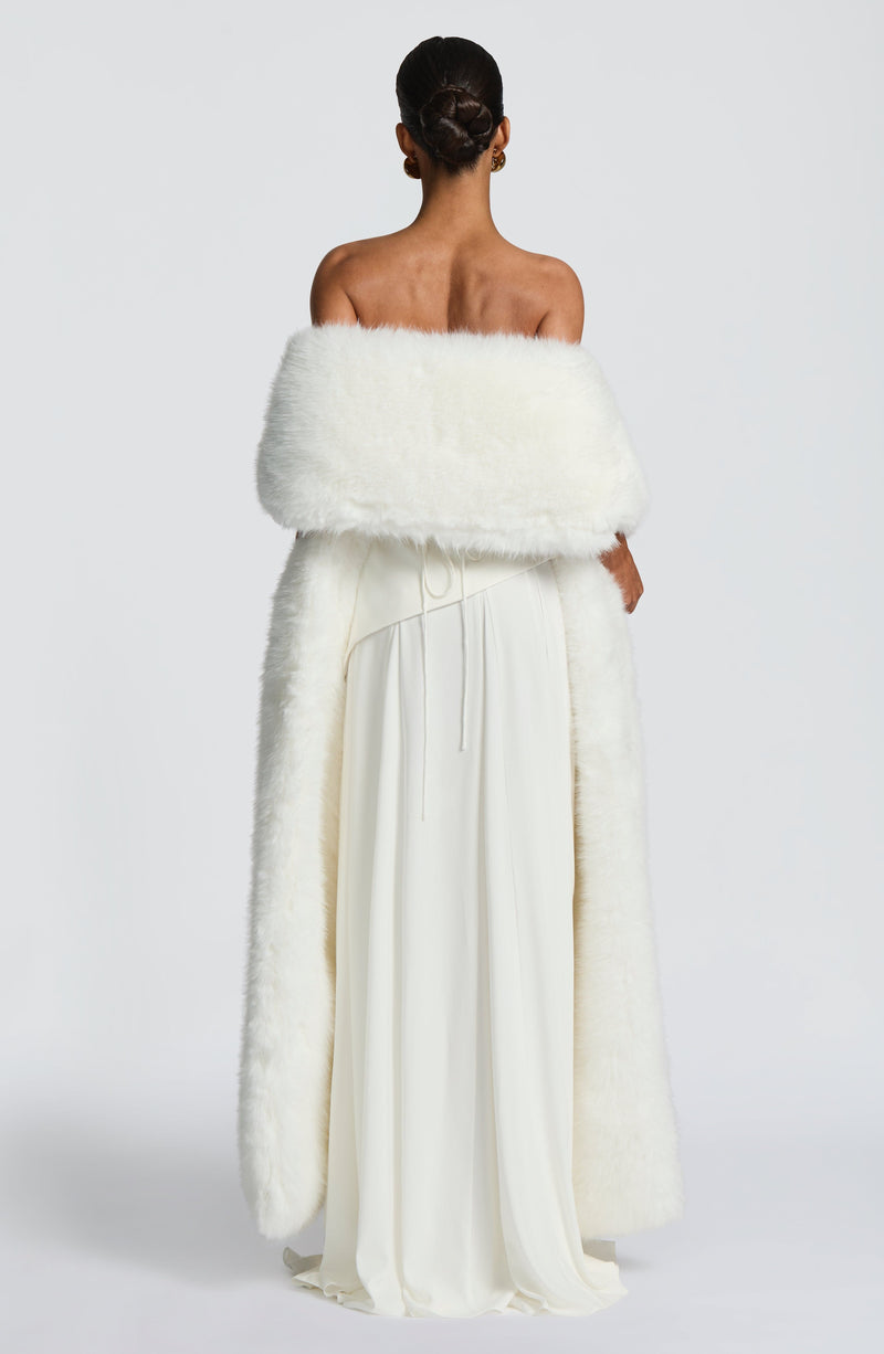 未使用 ESLOW エスロー シープ ファー スリーブレス ジャケット 9(F) Buy Lulu Shawl - Ivory | White Scarf by Babyboo Fashion