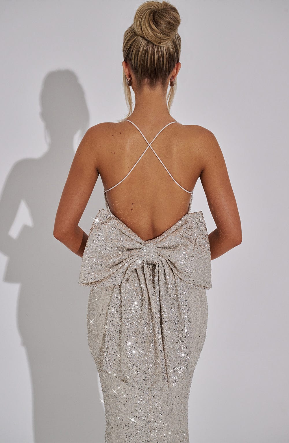 Vestido Fotos Embarazo Ella Cutout Maxi Dress In Champagne LUCY IN