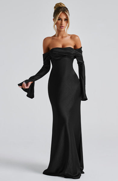 long cool black dress Selene Maxi LIVE 10/23/2025 MC ALLURE MEN AL01 Dress Size:Medium 15.5” Neck / 34-35” Sleeve